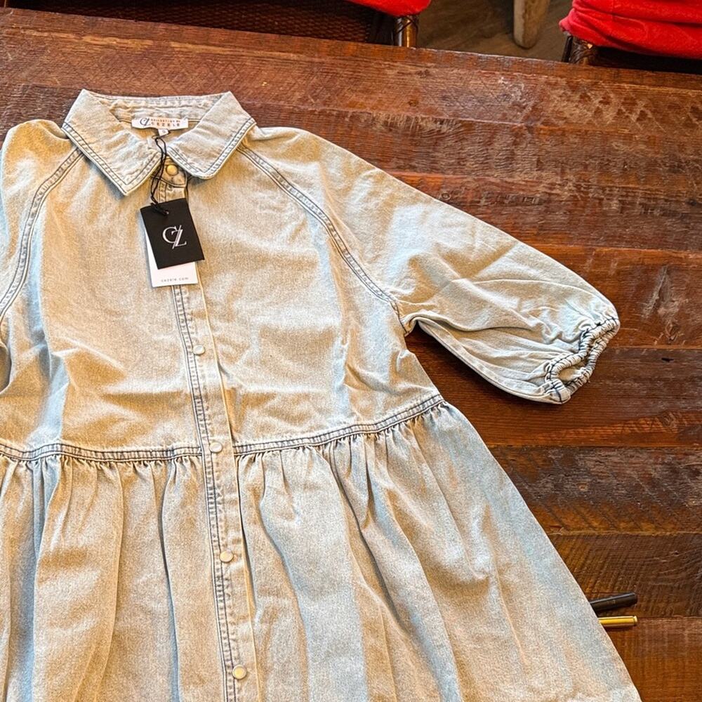 Chic Denim Midi Dress in Classic Blue - Picture 2 of 7